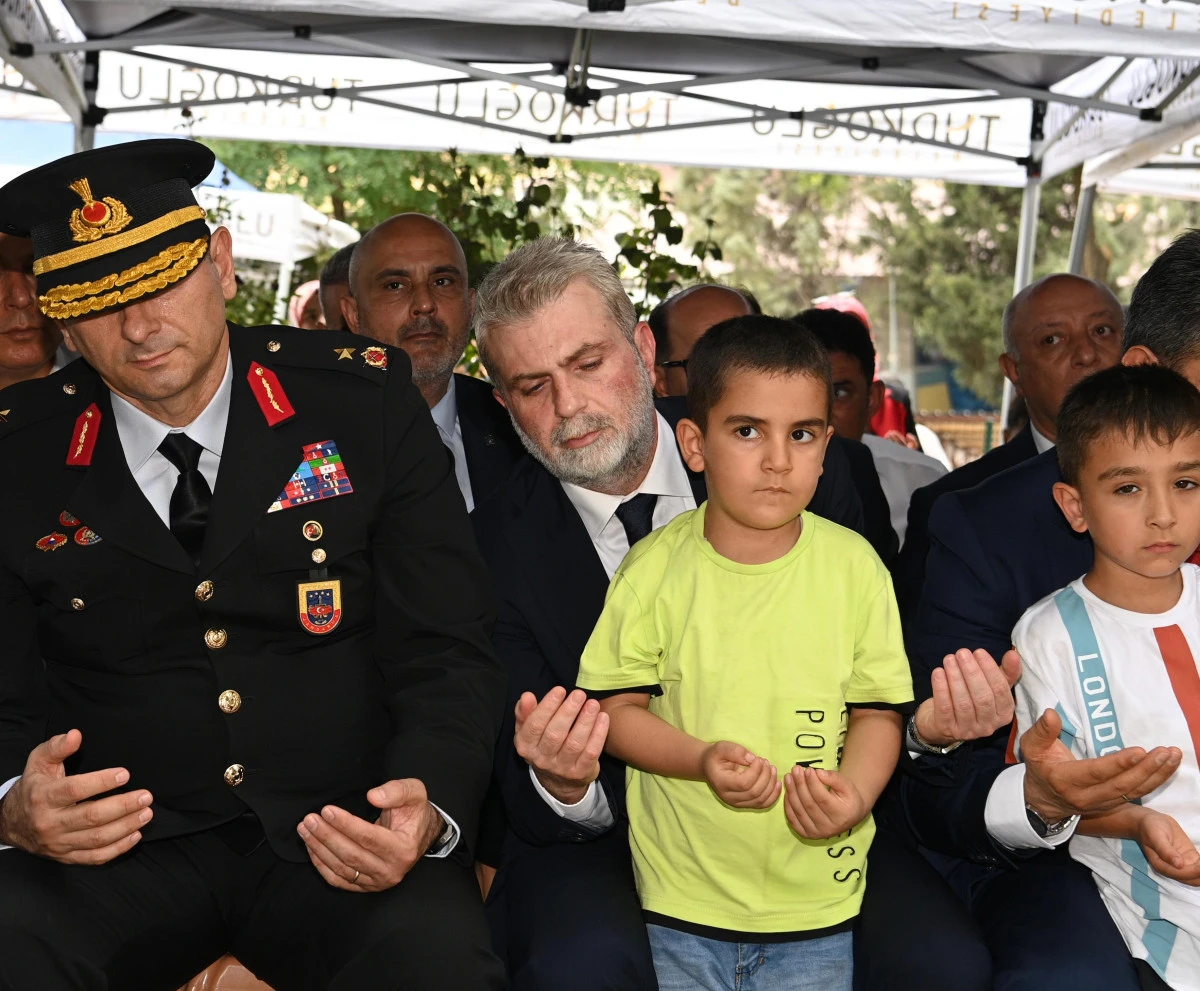 15 Temmuz Şehidi Niyazi Ergüven Kabri Başında Dualarla Anıldı