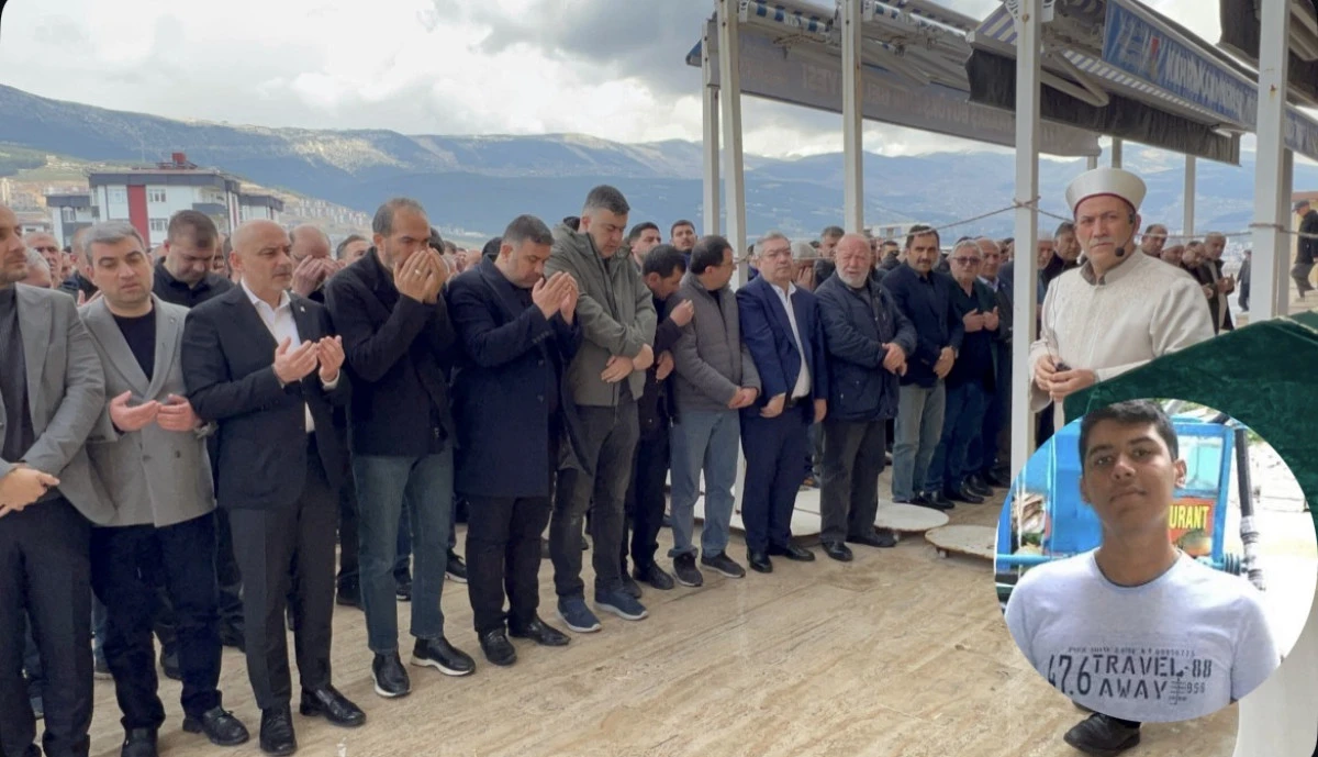 19 Yaşında Hayata Veda: KS&Uuml; &Ouml;ğrencisi Muhammed &Ccedil;ağrı G&uuml;lpak Son Yolculuğuna Dualarla Uğurlandı 