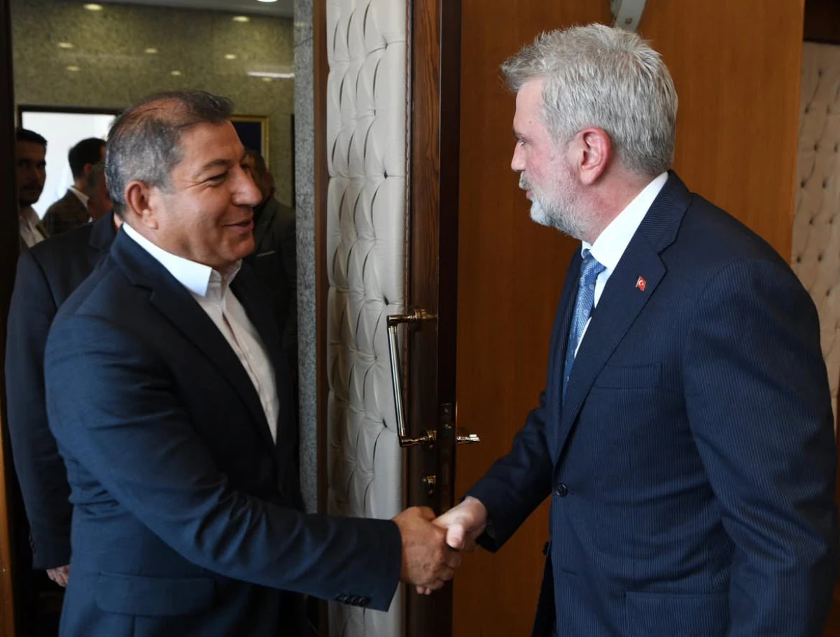 AK Parti Türkoğlu’ndan Başkan Görgel’e Çıkarma:Proje Dosyası Teslim Edildi 
