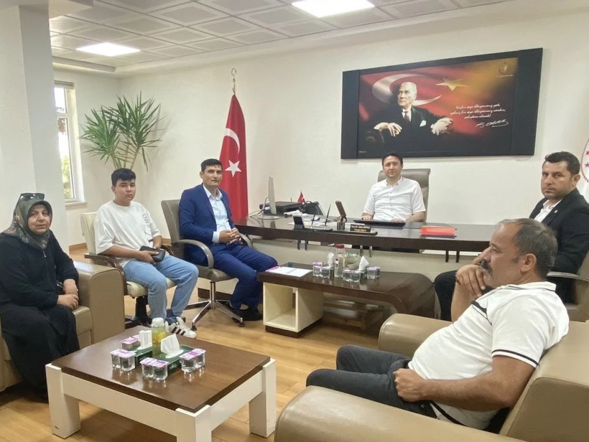 Ali Akkurt’tan İl Sağlık Müdürü Vehbi Şirikçi’ye Ziyaret: Ambulans İstasyonu ve Ulaşım İçin Destek Talebi