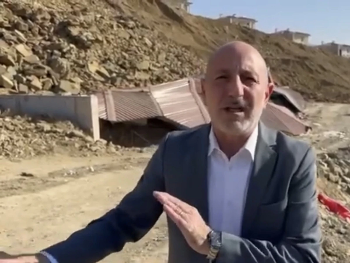 Ali Öztunç: “Heyelan Bölgesindeki Deprem Konutlarının Yeri Değişmeli”