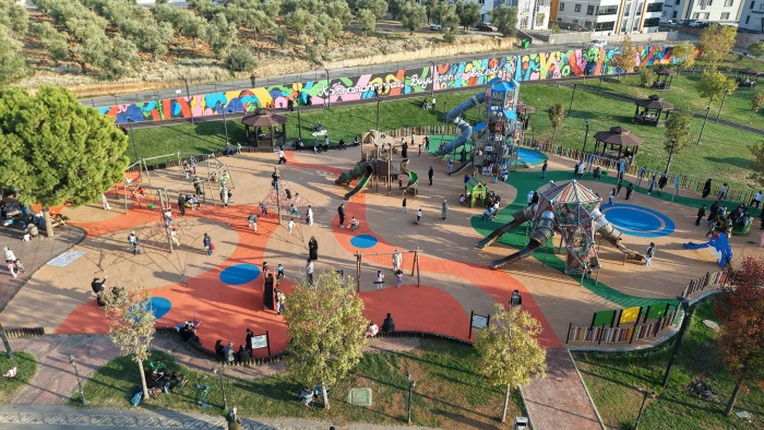 Aliya İzzetbegoviç Millet Bahçesi yenilenen yüzüyle beğeni topluyor