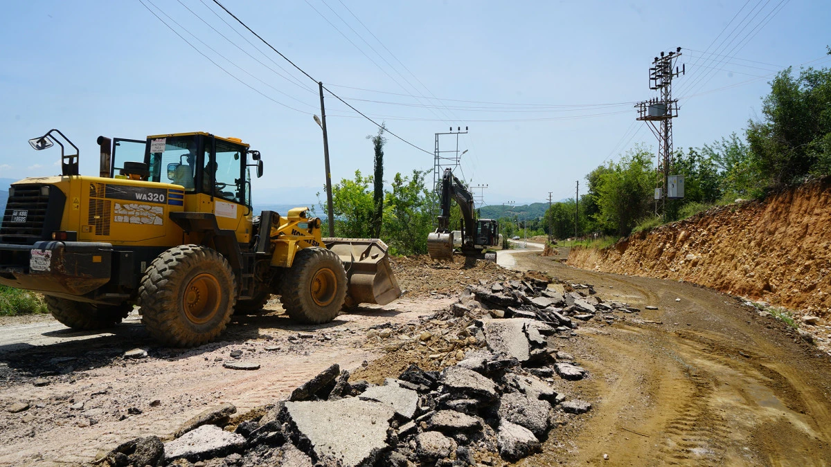 Andırın’da 10 Mahallenin Daha Ulaşım Konforu Büyükşehir’le Artıyor