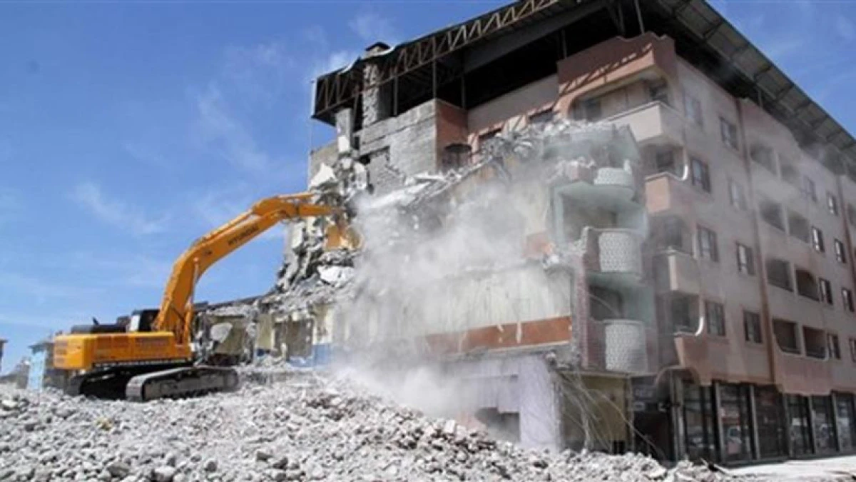 Andırın’da “Zengin–Fakir İmarı” İddiası: YRP’den Sert Çıkış – “İmar Müdürünün Kendi Evi Ruhsatlı Mı?”