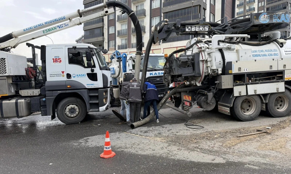 Aşırı Yağış Alan B&ouml;lgelerde Yoğun Mesai