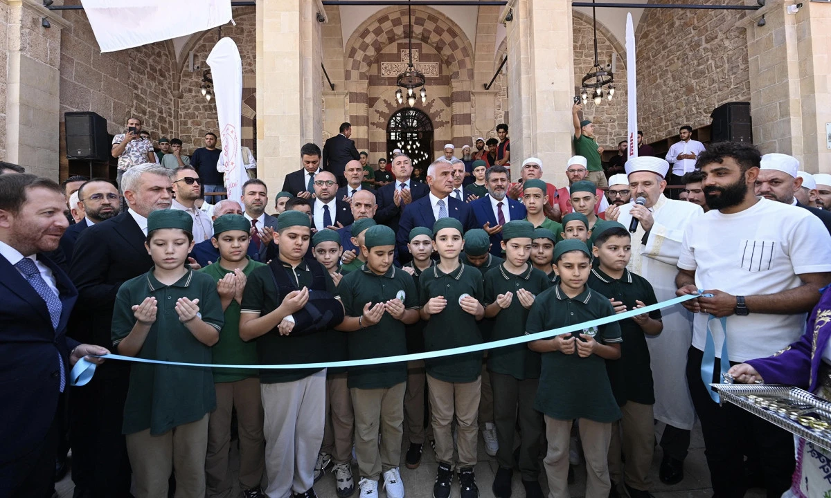 Asırlık 5 Camii Restorasyonun Ardından Yeniden İbadete A&ccedil;ıldı