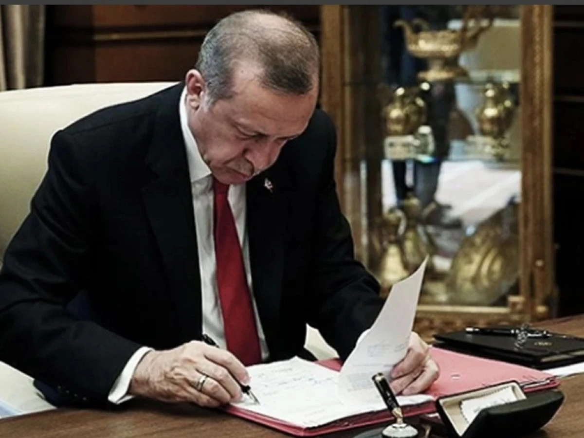 Atama ve g&ouml;revden alma kararları Resmi Gazete'de