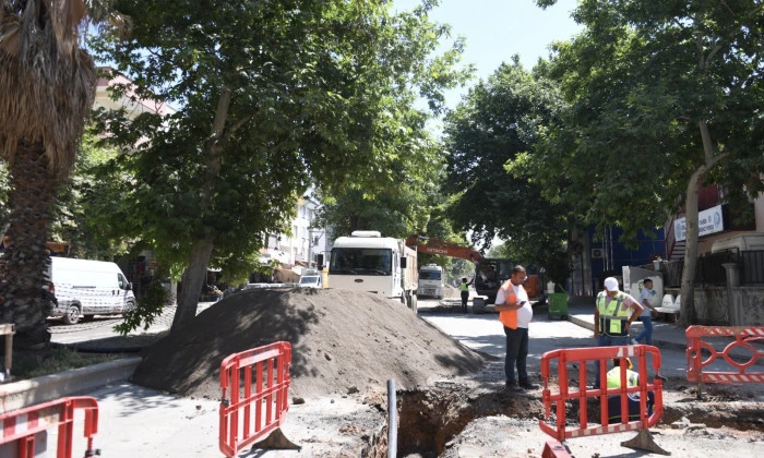 Avukat Mehmet Ali Kısak&uuml;rek Caddesi&rsquo;nde 1,7 Milyon Euro&rsquo;luk Altyapı Yatırımıyla G&uuml;&ccedil;l&uuml; D&ouml;n&uuml;ş&uuml;m