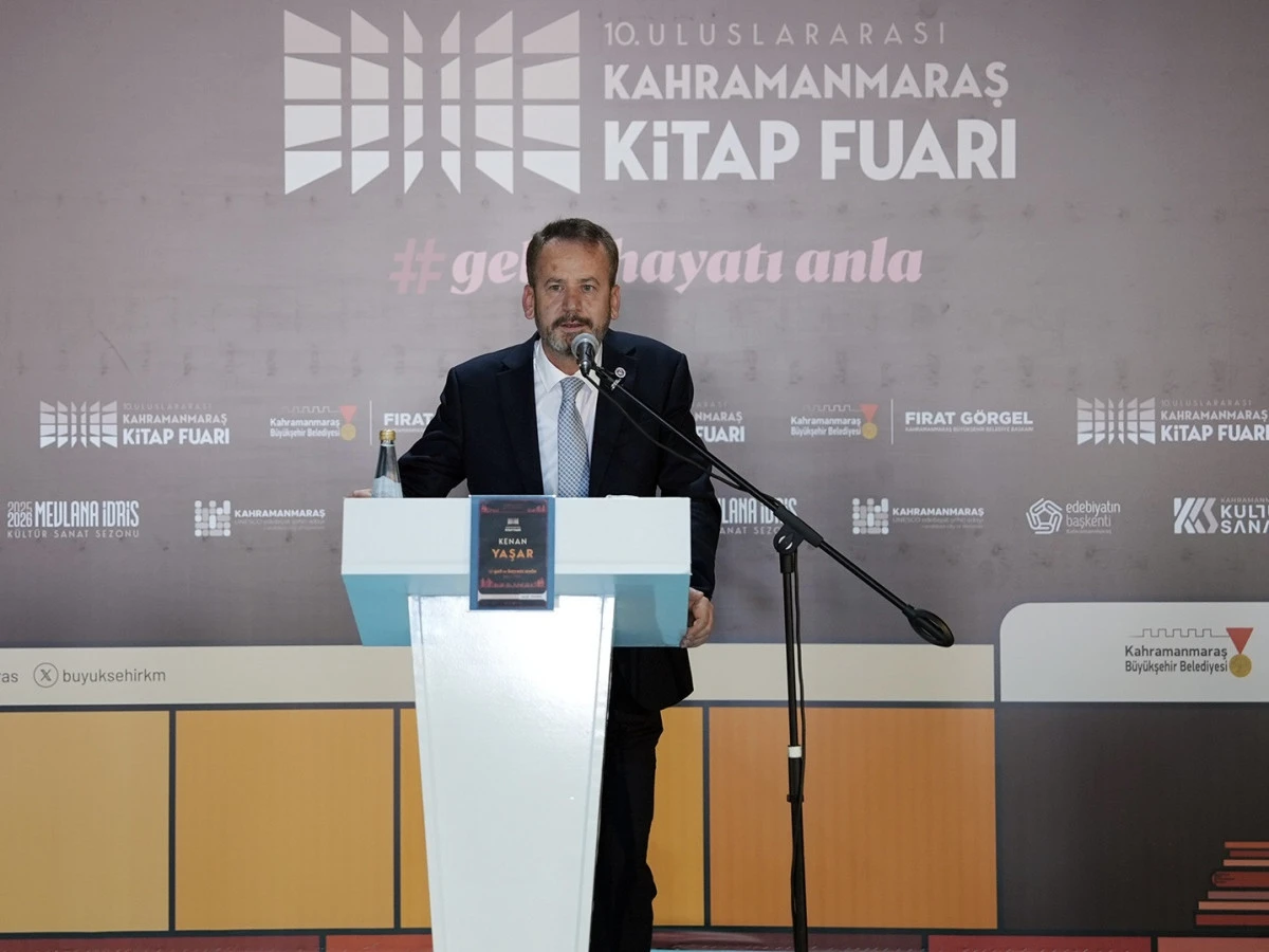 AYM Üyesi Kenan Yaşar, Kitap Fuarı’nda Hukuk ve Edebiyat İlişkisini Ele Aldı
