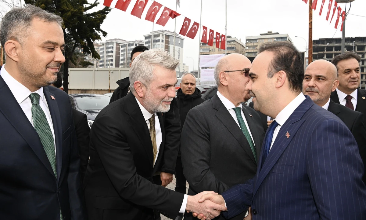 Bakan Mehmet Fatih Kacır;  &ldquo;Kahramanmaraş, Yeni Tesislerle Milli Teknoloji Hamlesinin &Ouml;nc&uuml;lerinden Olacak&rdquo;