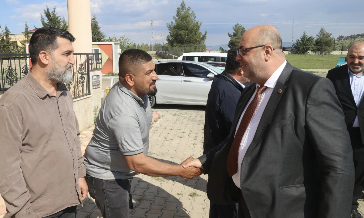 Başkan Akpınar 88. mahalle toplantısı&rsquo;nı Halka&ccedil;ayırı Mahallesi&rsquo;nde ger&ccedil;ekleştirdi