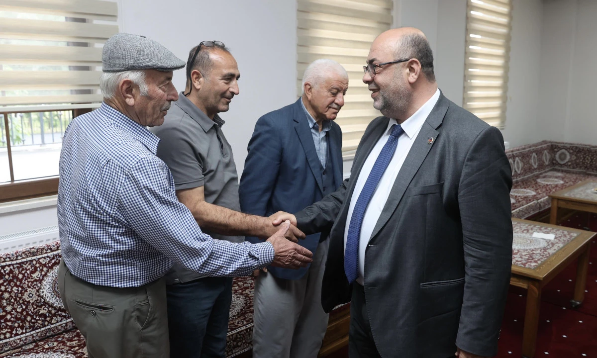 Başkan Akpınar 91. Mahalle Toplantısını Karacasu Ferhuş Mahallesi&rsquo;nde Ger&ccedil;ekleştirdi