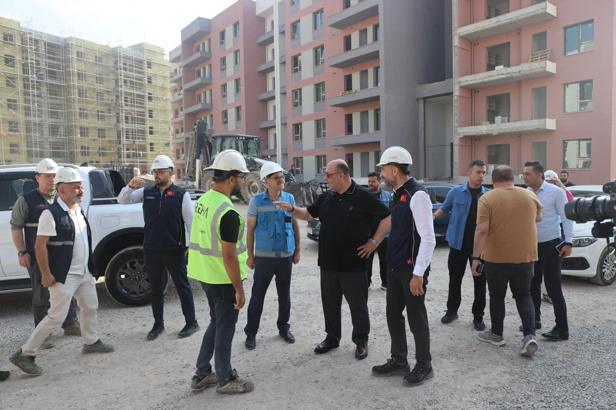Başkan Akpınar, Güneşevler Rezerv Konut Projesi Sahasını İnceledi