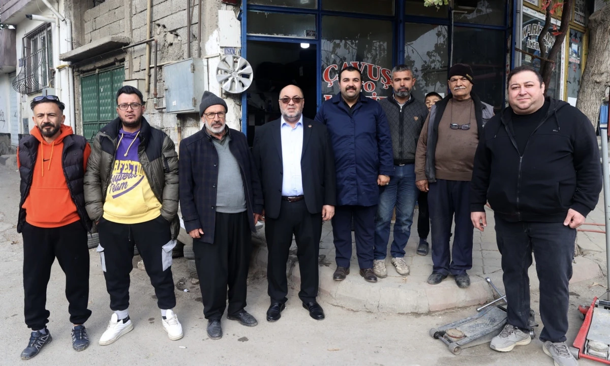 Başkan Akpınar'dan Sakarya Çarşısında Esnaf Ziyareti