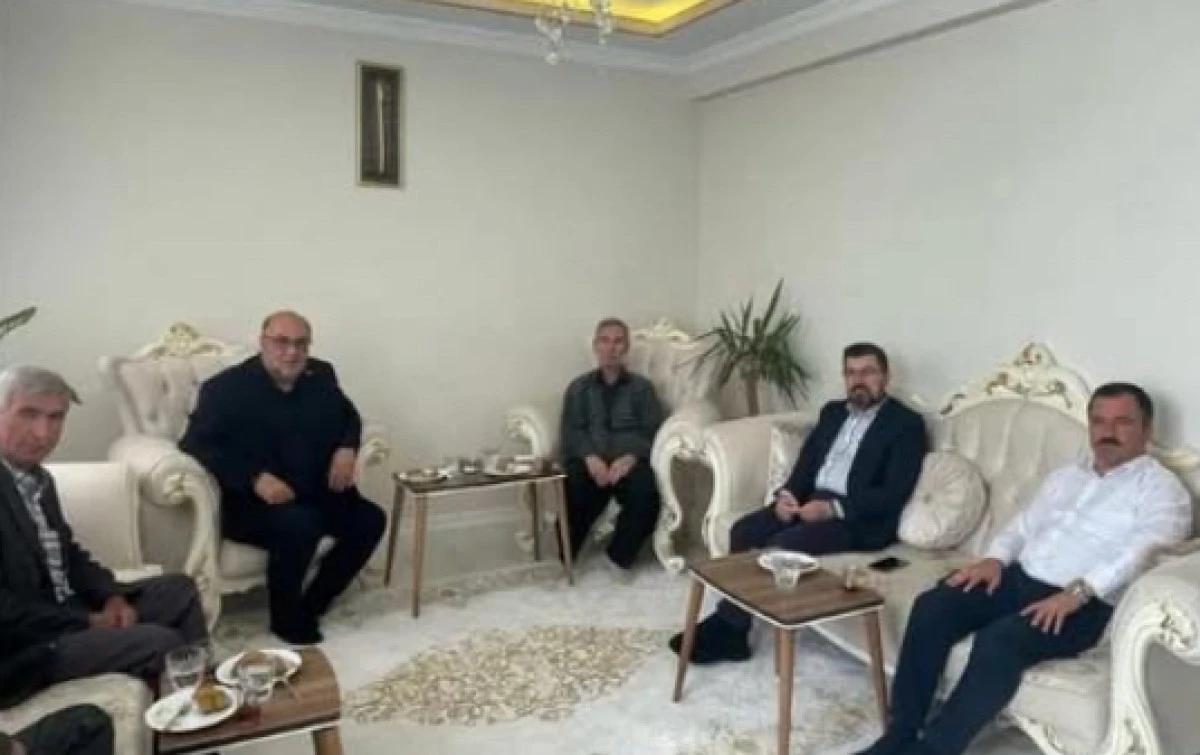 Başkan Akpınar’dan Saldırıya Uğrayan Başkan Yardımcısına Destek Ziyareti