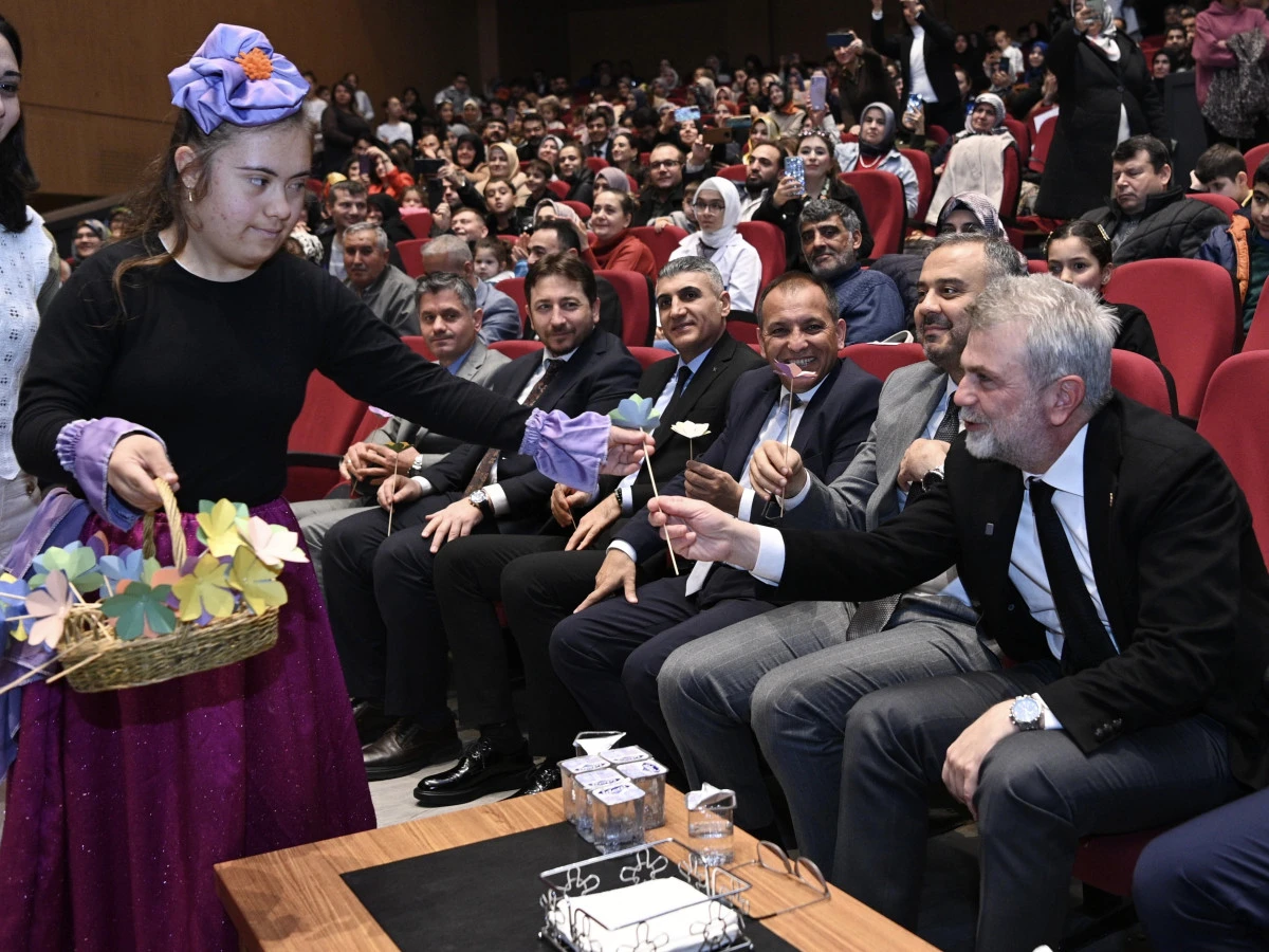 Başkan Fırat Görgel;  “Engellilerimiz İçin Türkiye’ye Örnek Projelerimizi Sürdürüyoruz”
