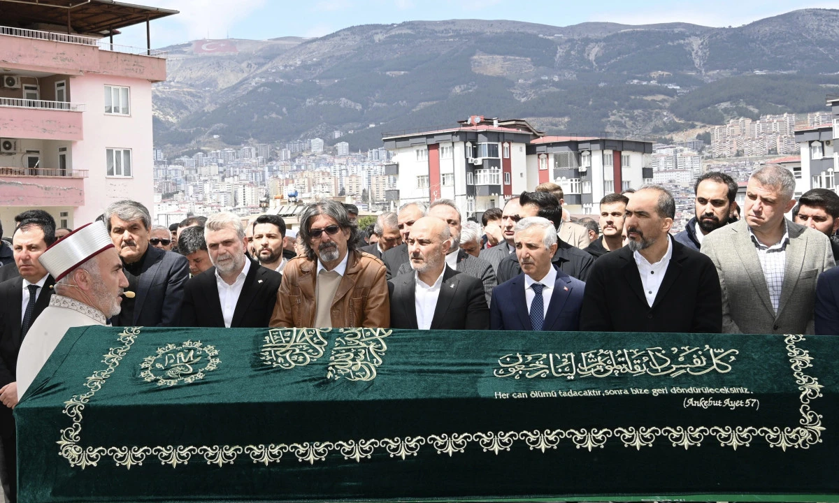 Başkan G&ouml;rgel, 27. D&ouml;nem Milletvekili Ahmet &Ouml;zdemir&rsquo;in Acısını Paylaştı