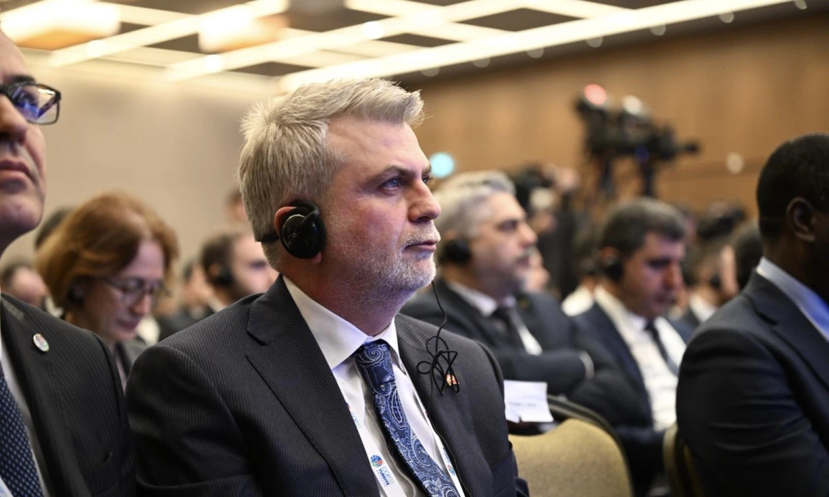 Başkan G&ouml;rgel, Bakan Kurum Başkanlığındaki &ldquo;Diren&ccedil;li Şehirler&rdquo; Toplantısı&rsquo;na Katıldı