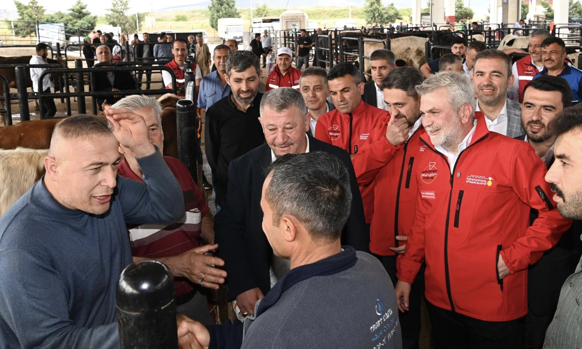 Başkan G&ouml;rgel: &ldquo;Bayramda da Ekiplerimiz G&ouml;rev Başında&rdquo;
