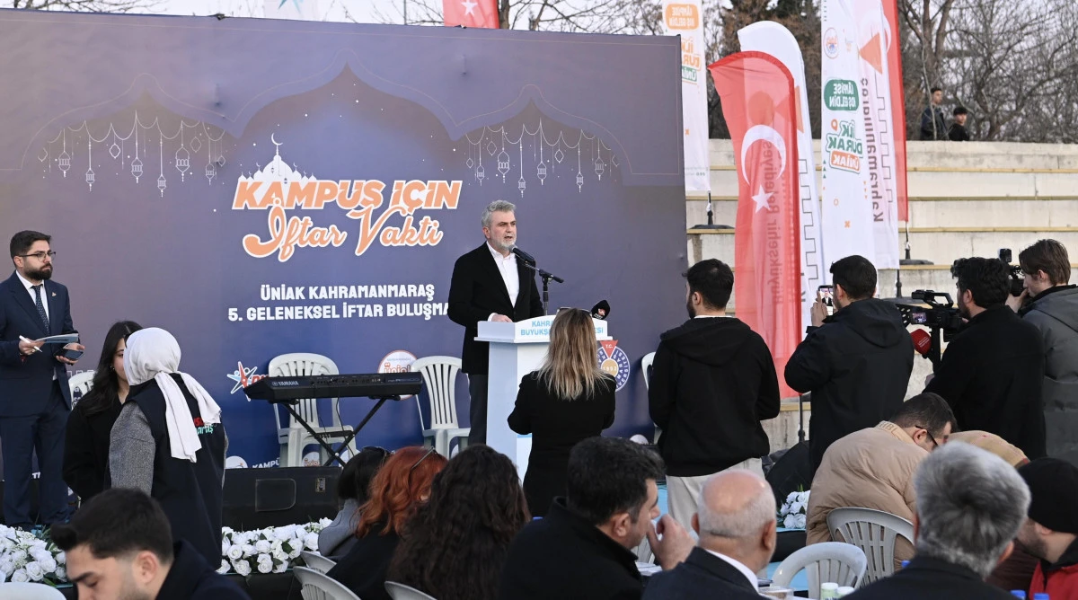 Başkan G&ouml;rgel; Her &ccedil;alışmamızın merkezine gen&ccedil;lerimizi alıyoruz