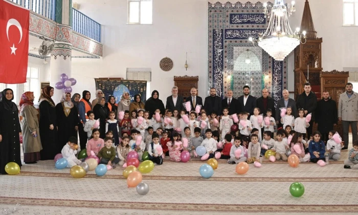 Başkan G&ouml;rgel, Miniklerin Tekne Orucu Heyecanına Ortak Oldu