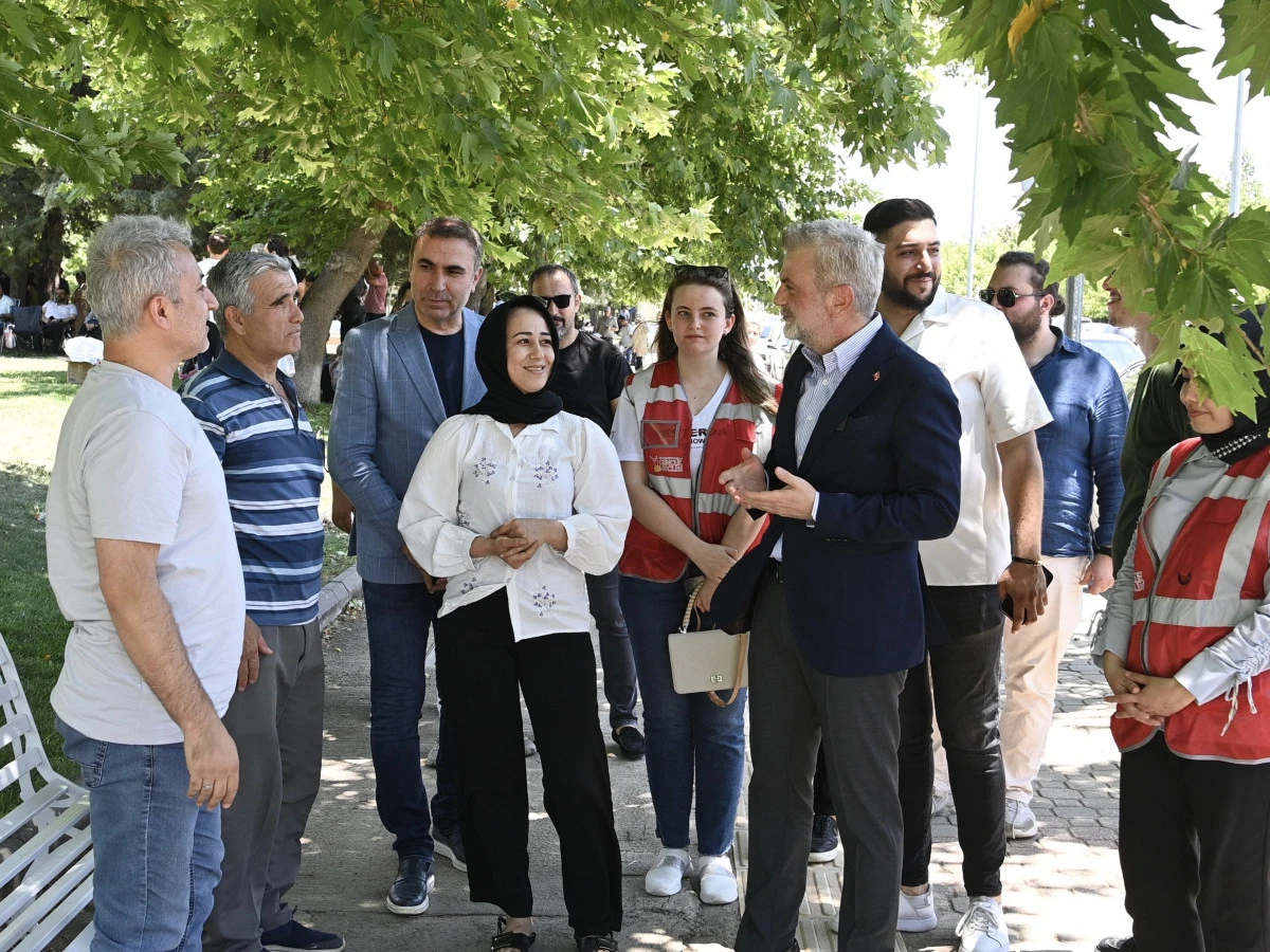 Başkan Görgel, YKS Adaylarını ve Ailelerini Yalnız Bırakmadı