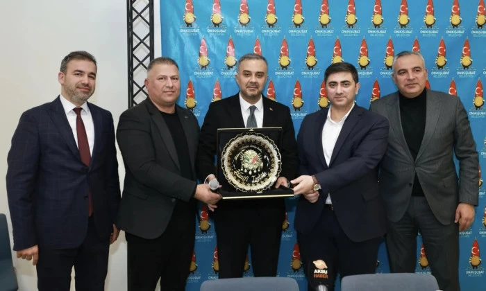 Başkan Toptaş, muhtarlarla iftar sofrasında buluştu