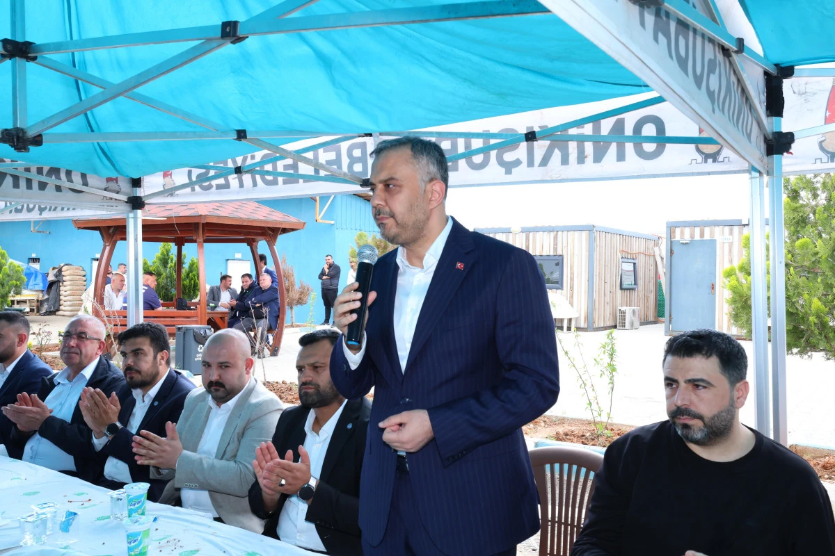 Başkan Toptaş&rsquo;tan belediye emek&ccedil;ilerine anlamlı 1 Mayıs teşekk&uuml;r&uuml;