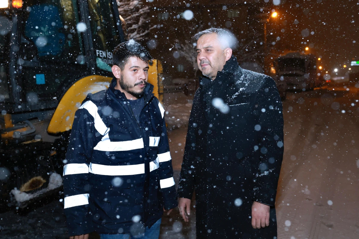 Beyaz esarete ge&ccedil;it yok: Onikişubat Belediyesi ikinci g&uuml;nde de teyakkuzda