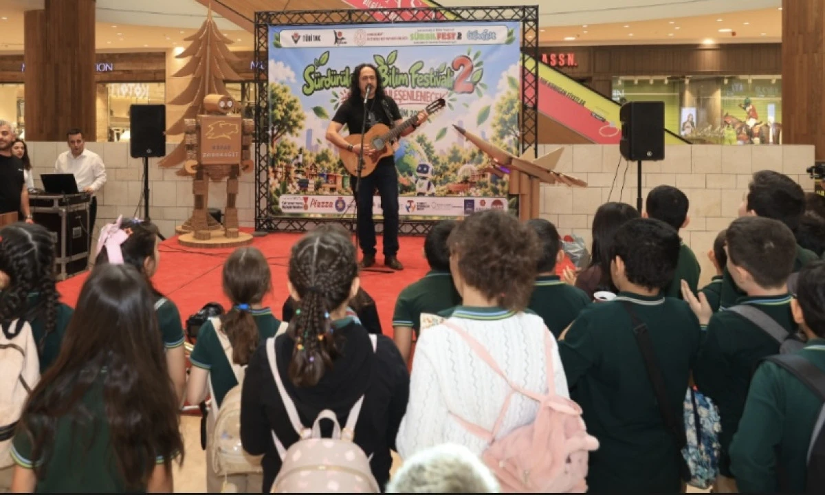 Bilim ve Sanat S&Uuml;RBİLFEST&rsquo;te Buluştu: Kipaş Holding&rsquo;den Festivalde &Ccedil;ifte &Ccedil;ıkarma!