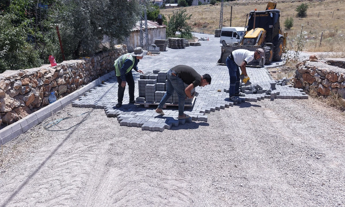 B&uuml;y&uuml;kşehir, Afşin Emirli&rsquo;nin Ulaşım Standardını İyileştiriyor
