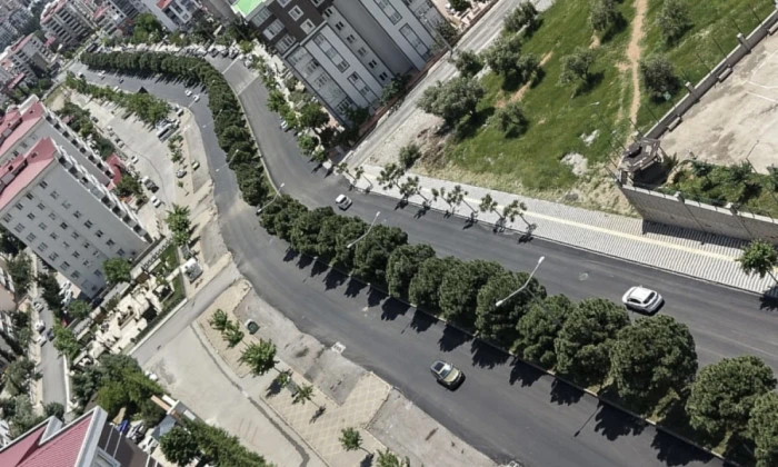 B&uuml;y&uuml;kşehir, Ahır Dağı Caddesi&rsquo;nde Asfalt Serimini Tamamladı