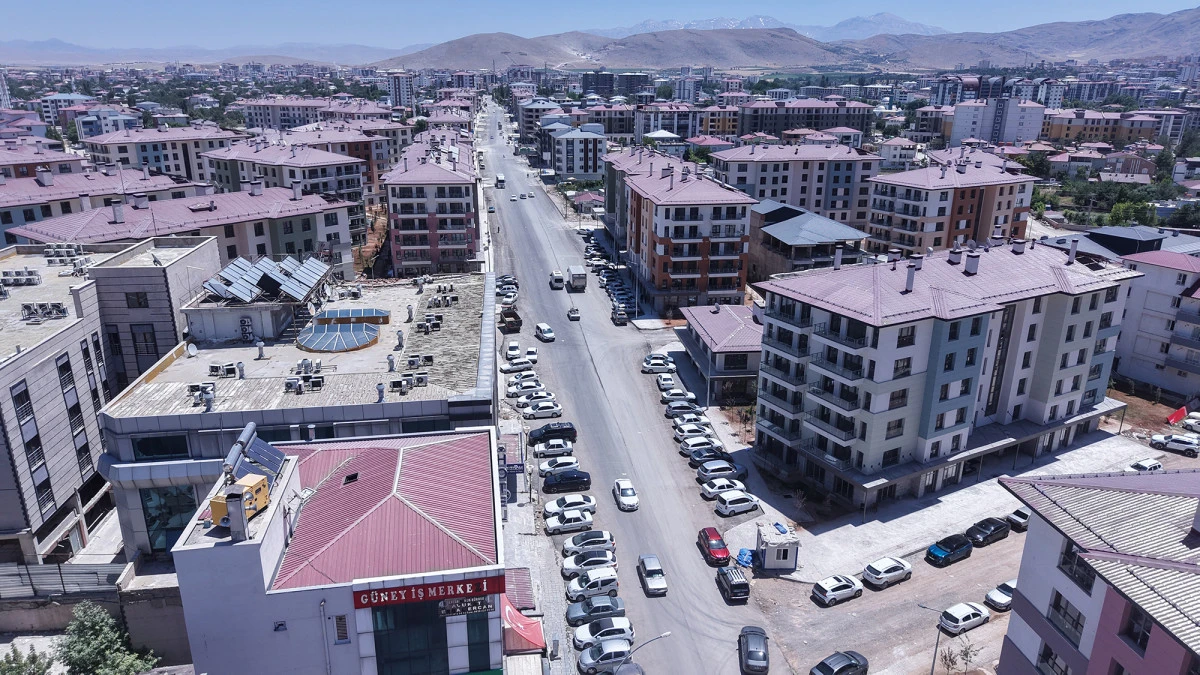 B&uuml;y&uuml;kşehir, Elbistan Hacı Esat Efendi Caddesi&rsquo;nde İlk Etabı Tamamladı