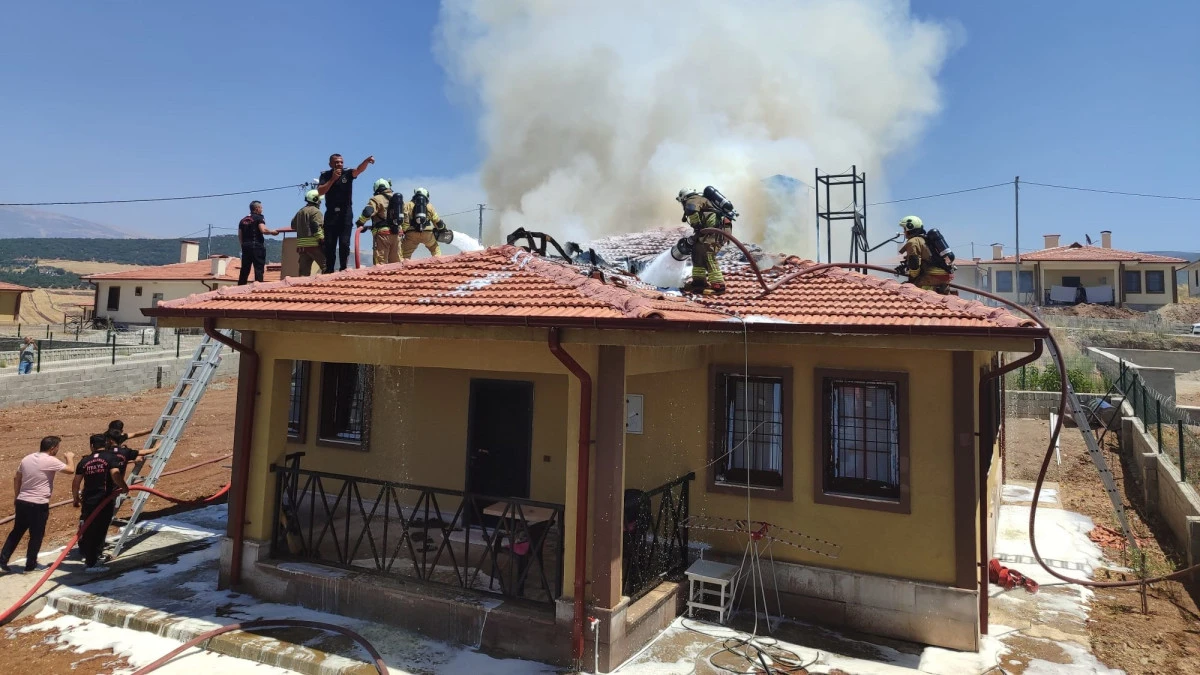 B&uuml;y&uuml;kşehir İtfaiyesi Temmuz&rsquo;da 2 bin 554 olaya m&uuml;dahale etti