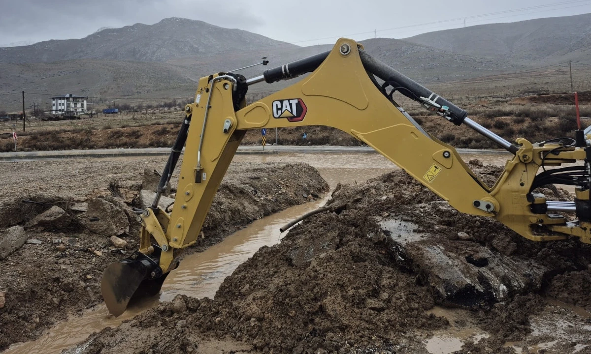 B&uuml;y&uuml;kşehir, Kuzey İl&ccedil;elerde de Yağışlara Karşı M&uuml;cadelesini S&uuml;rd&uuml;r&uuml;yor