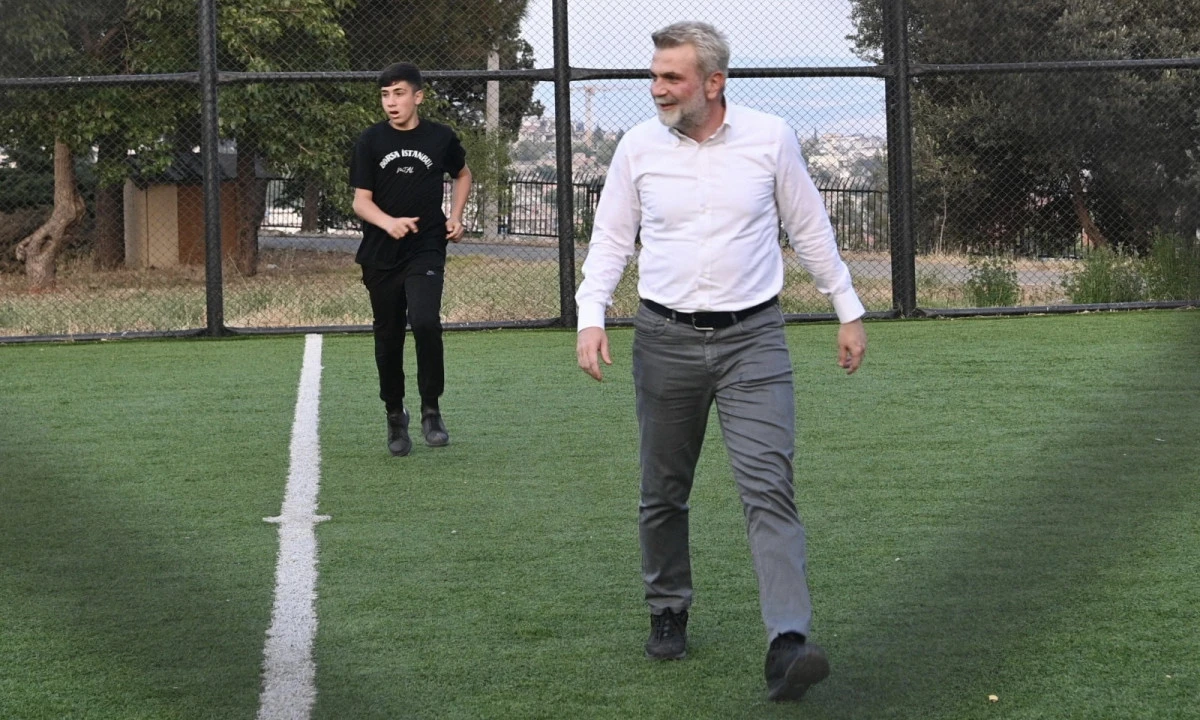 B&uuml;y&uuml;kşehir, Şehrin D&ouml;rt Bir Yanını Spor Alanlarıyla Donatıyor; 31 Yeni Halı Saha Hizmete Alındı