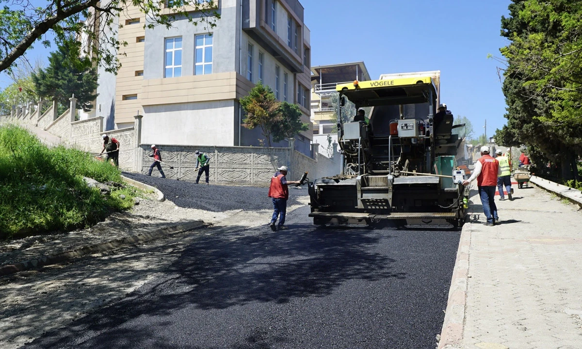 B&uuml;y&uuml;kşehir Yol Yatırımlarını S&uuml;rd&uuml;r&uuml;yor