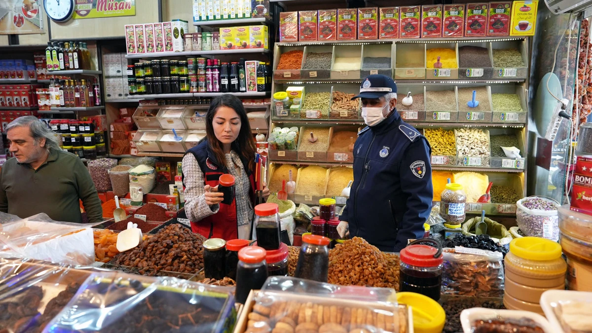 Büyükşehir’de Zabıta Denetimde; Raflar, Fiyatlar ve Hijyen Mercek Altında