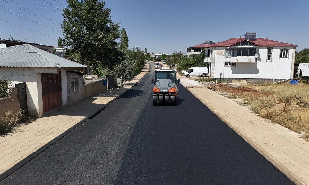 B&uuml;y&uuml;kşehir&rsquo;den Afşin&rsquo;de Ulaşımı İyileştirecek Bir Asfalt Yatırımı Daha