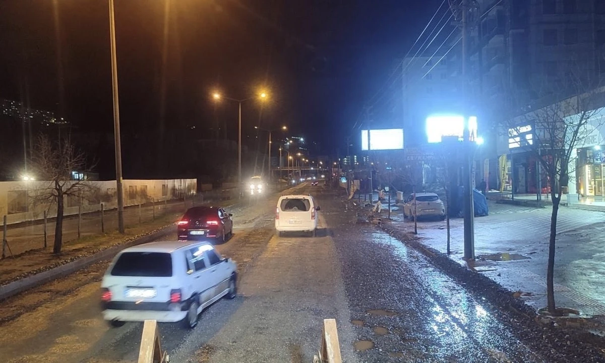 B&uuml;y&uuml;kşehir&rsquo;den Doğukent Yolunda Yoğun &Ccedil;alışma