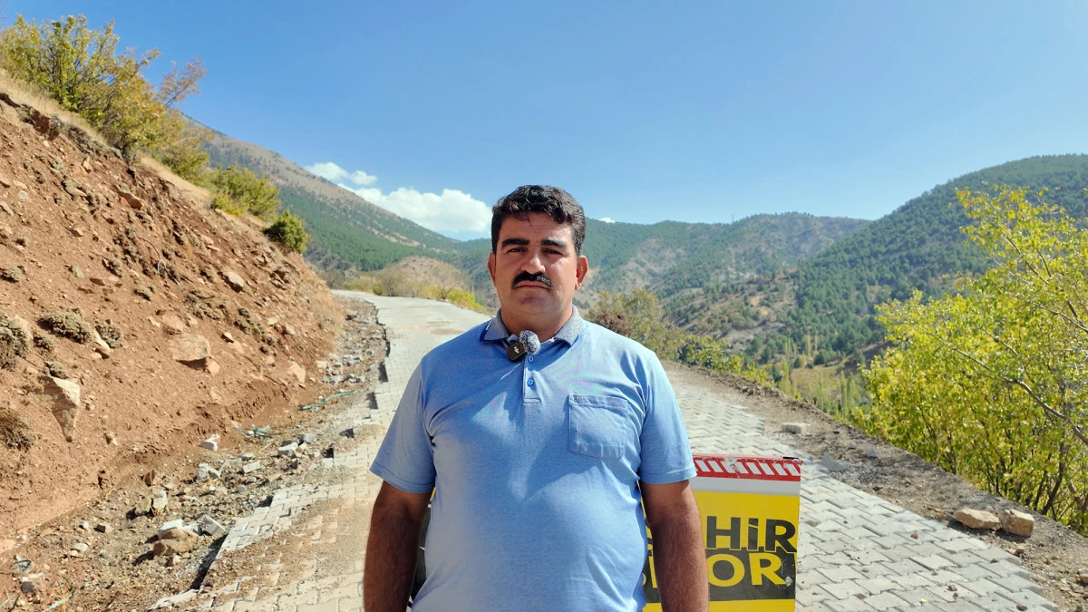 Büyükşehir’den Ekinözü Demirlik’te Yol Yenileme Çalışması