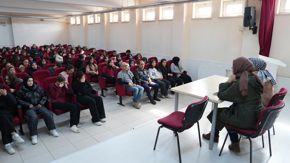 B&uuml;y&uuml;kşehir&rsquo;den geleceğin teminatı gen&ccedil;lere İklim ve Sıfır Atık Eğitimi