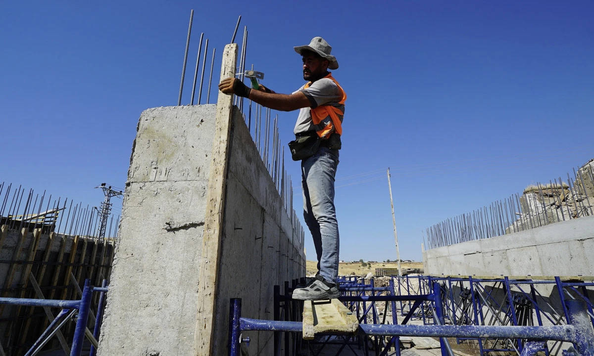 B&uuml;y&uuml;kşehir&rsquo;den Pazarcık Kırsalına Modern Ulaşım Yatırımı