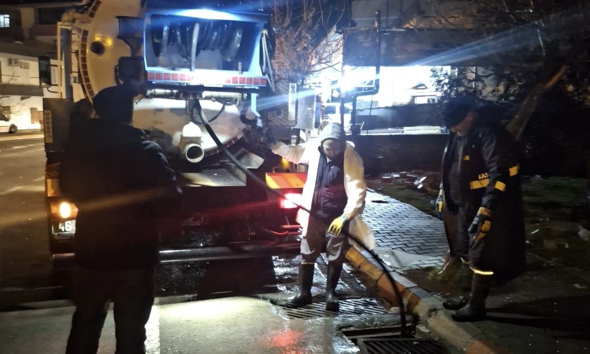 B&uuml;y&uuml;kşehir&rsquo;den Sağanak Yağışa Karşı Yoğun Mesai