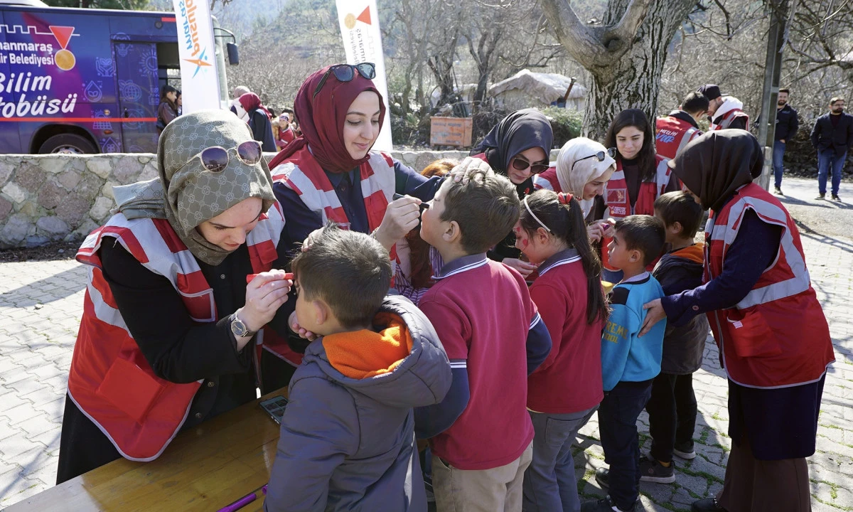 B&uuml;y&uuml;kşehir&rsquo;den Sarı&ccedil;ukur&rsquo;da Miniklere Eğlence ve Bilim Dolu Bir G&uuml;n