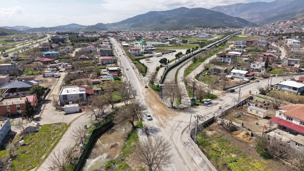B&uuml;y&uuml;kşehir&rsquo;den T&uuml;rkoğlu Şekeroba&rsquo;nın ulaşım altyapısına g&uuml;&ccedil;l&uuml; dokunuş