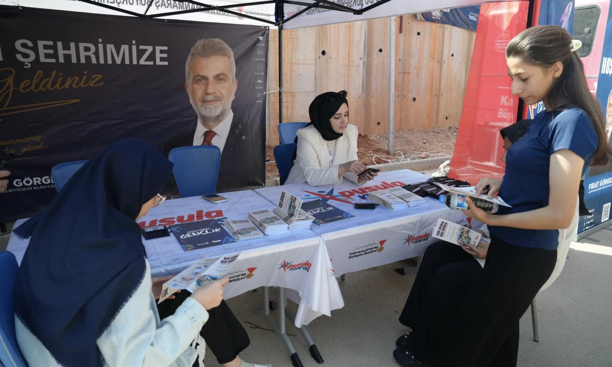 B&uuml;y&uuml;kşehir&rsquo;den &Uuml;niversite &Ouml;ğrencilerine Şehre İlk Adımda Sıcak Karşılama