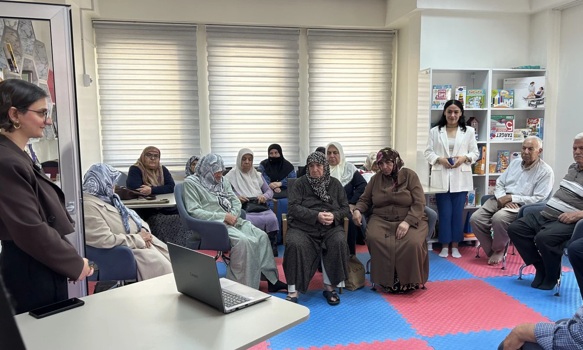 B&uuml;y&uuml;kşehir&rsquo;den Yaşlılara Dijital G&uuml;venlik Eğitimi