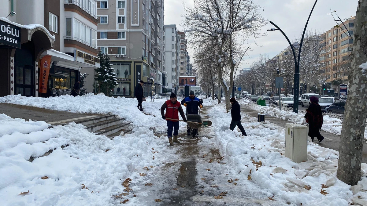 B&uuml;y&uuml;kşehir&rsquo;den Yaya G&uuml;venliği İ&ccedil;in Kesintisiz Mesai