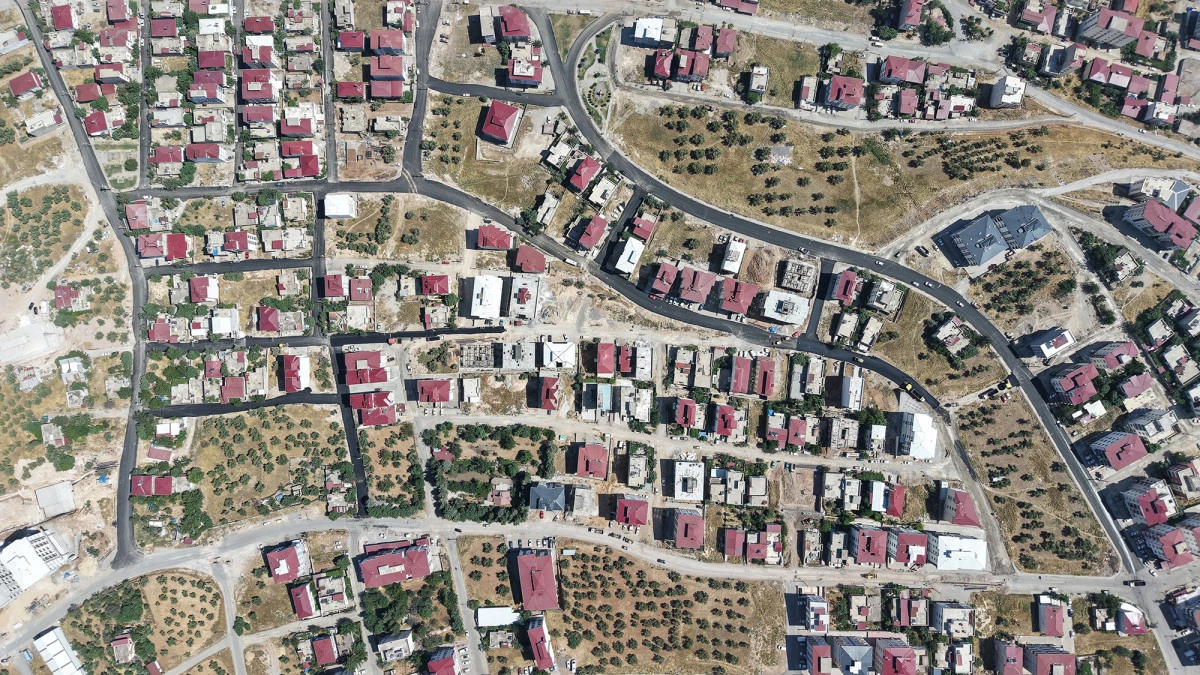B&uuml;y&uuml;kşehir&rsquo;den Yeni Haftada 23 Farklı Noktada Sıcak Asfalt